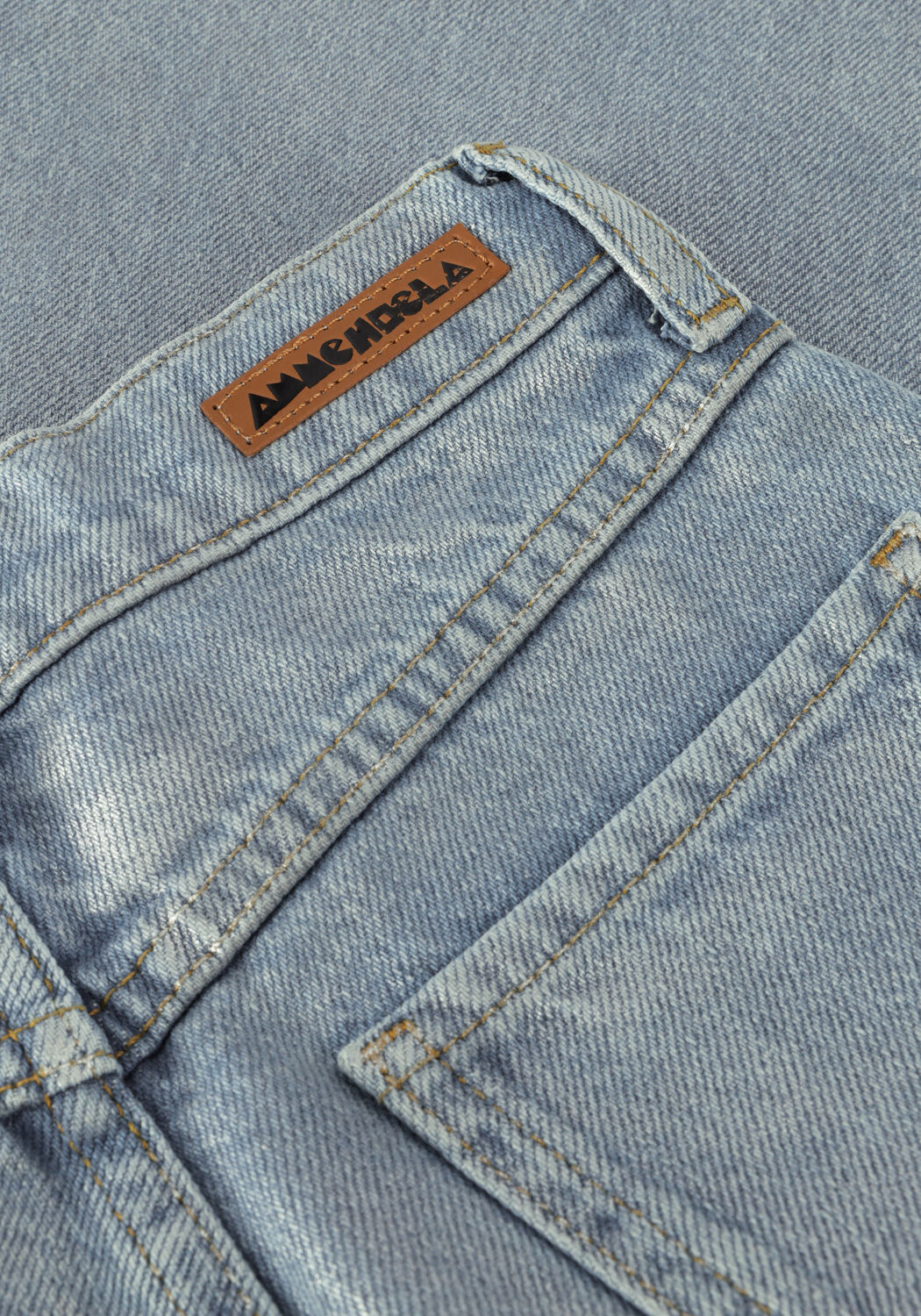 Blauwe AMMEHOELA Jeans NOOR - large