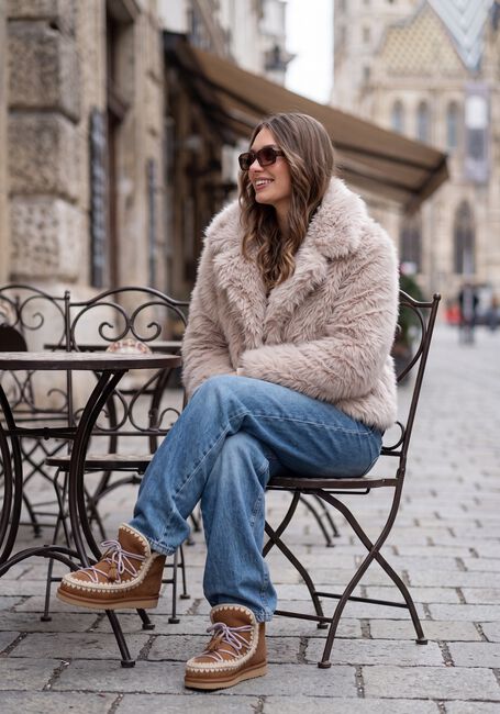 Beige MOSCOW Trui 30-09-LEYA - large