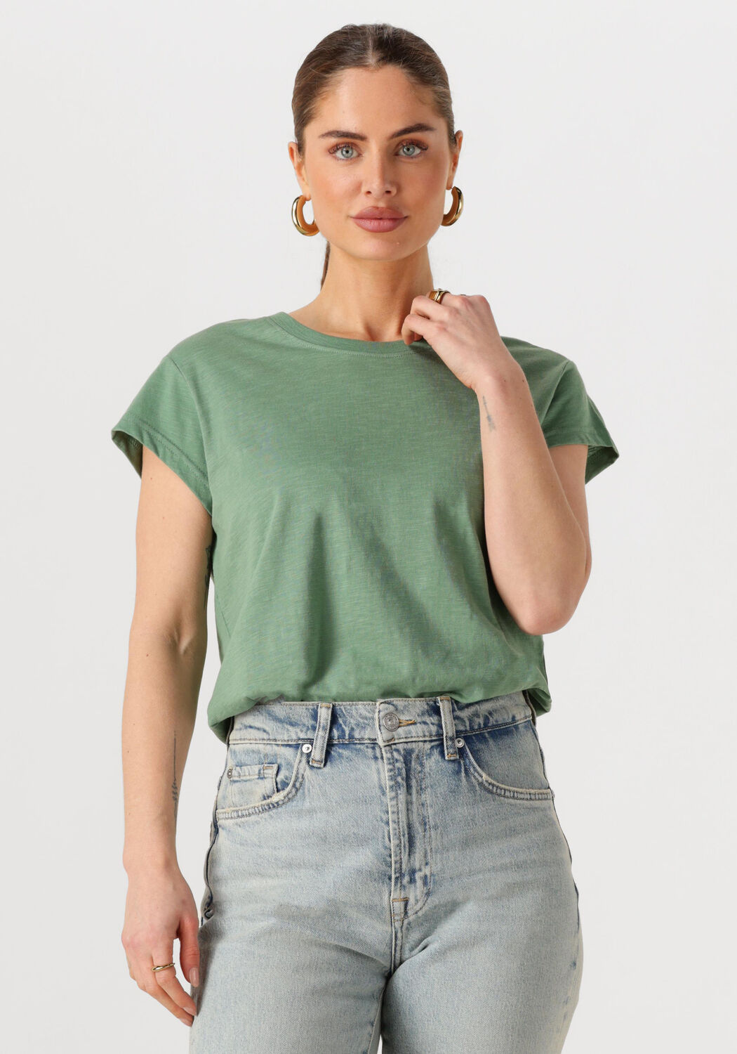 MINUS Dames Tops & T-shirts Leti Tee Groen