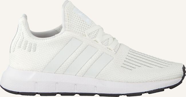 Witte ADIDAS Lage sneakers SWIFT RUN C Witte ADIDAS Lage sneakers SWIFT RUN C - large