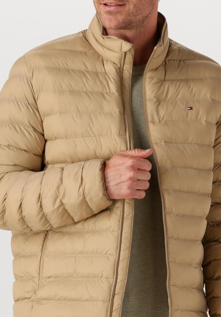 Beige TOMMY HILFIGER Gewatteerde jas PACKABLE RECYCLED JACKET - large