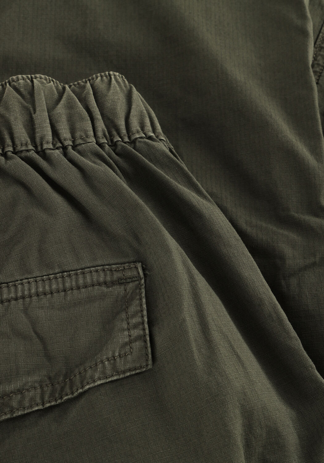 Donkergroene TOMMY JEANS Chino TJM SCANTON CARGO JOGGER - large