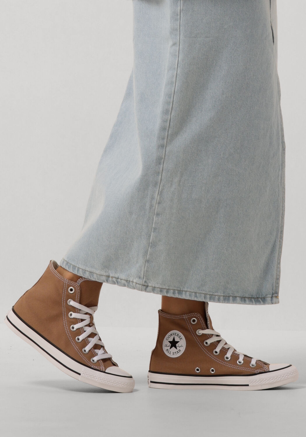 Bruine CONVERSE Hoge sneakers CHUCK TAYLOR ALL STAR HI DAMES - large