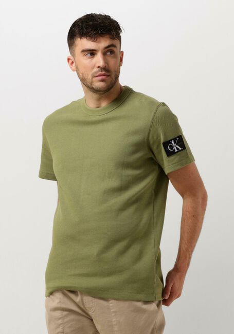 Groene CALVIN KLEIN T-shirt BADGE WAFFLE TEE - large