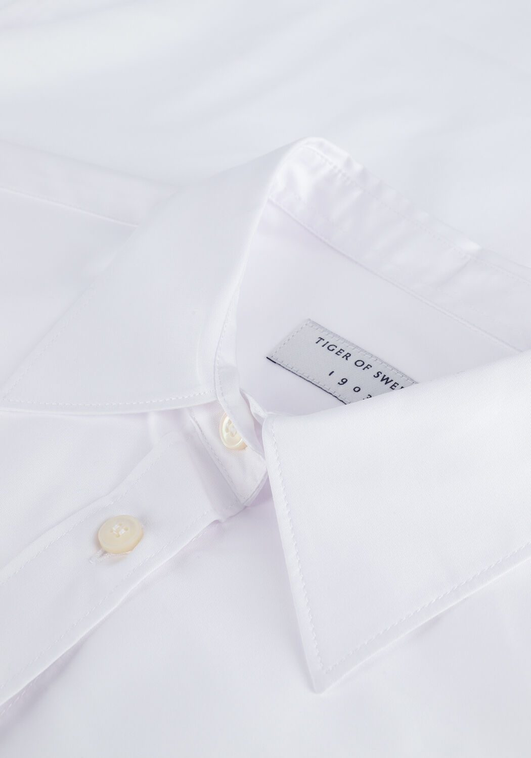 Witte TIGER OF SWEDEN Blouses CORINNE - large