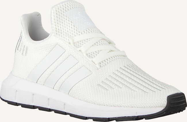 Witte ADIDAS Lage sneakers SWIFT RUN C Witte ADIDAS Lage sneakers SWIFT RUN C - large