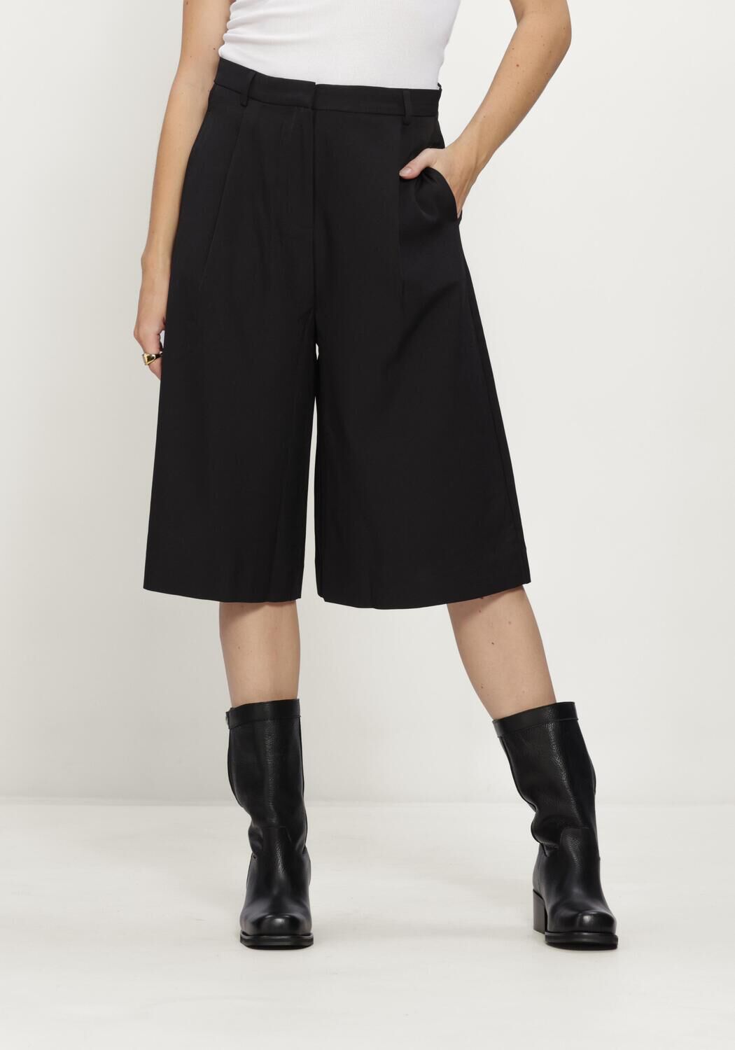 NEO NOIR Dames Broeken Rima Solid Shorts Zwart