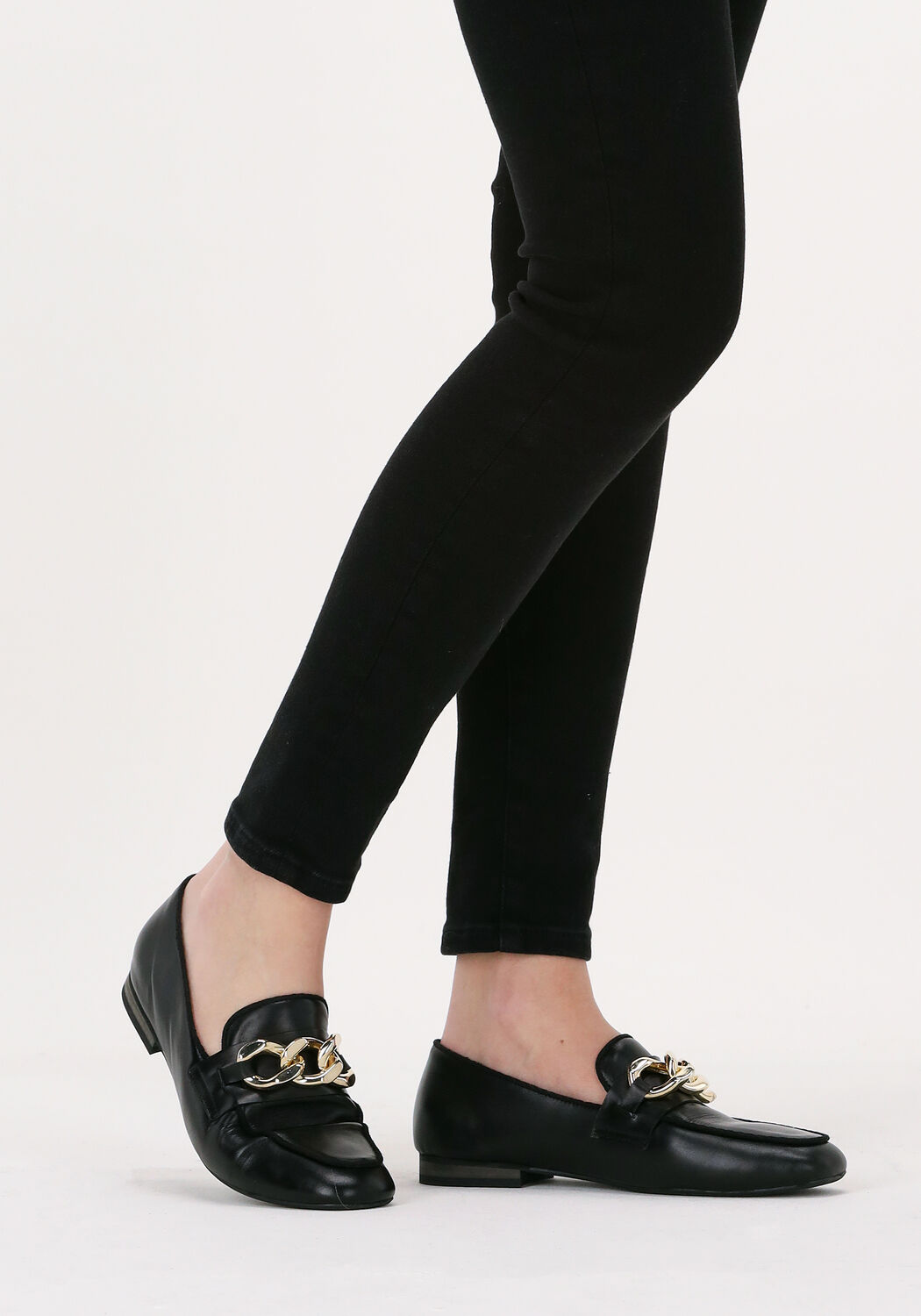 Zwarte NOTRE V Loafers 30056 06 Omoda