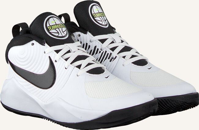 Witte NIKE Lage sneakers TEAM HUSTLE D9 Witte NIKE Lage sneakers TEAM HUSTLE D9 - large