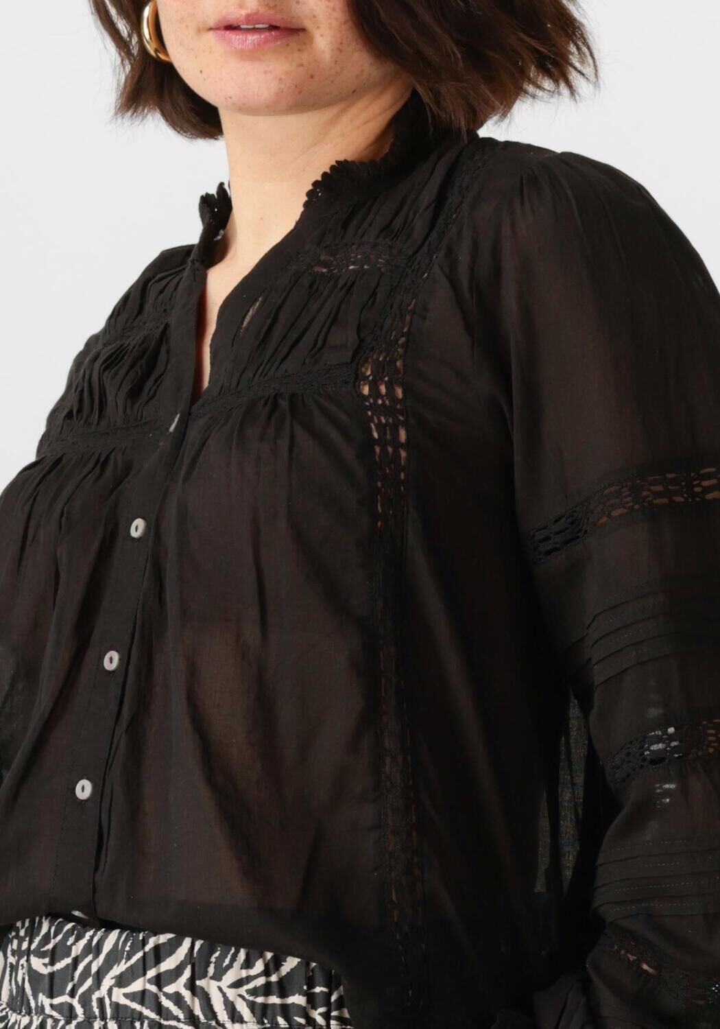 NEO NOIR Dames Blouses Lyla S Voile Blouse Zwart