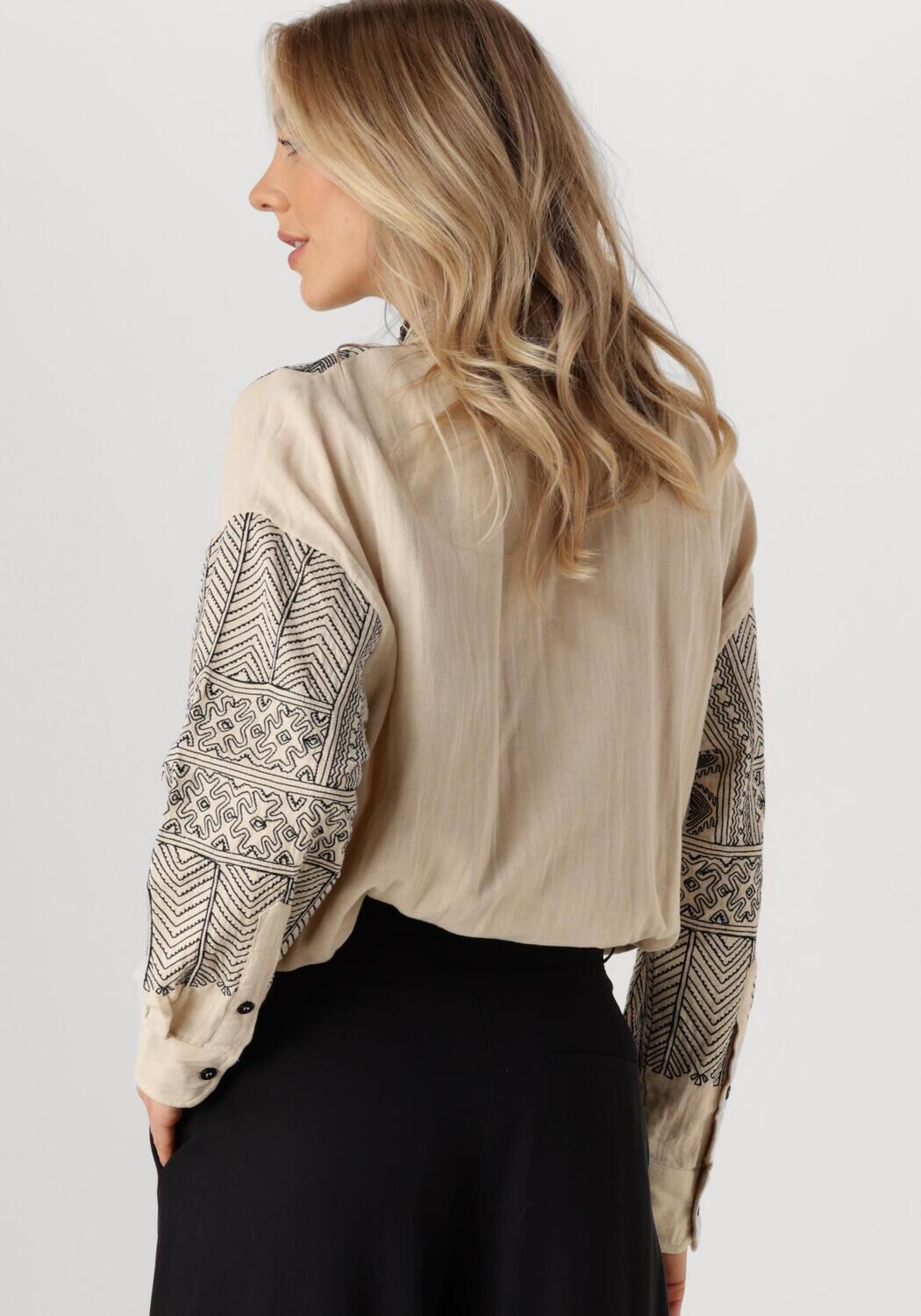 ANTIK BATIK Dames Blouses Svetlana Tunic Ecru