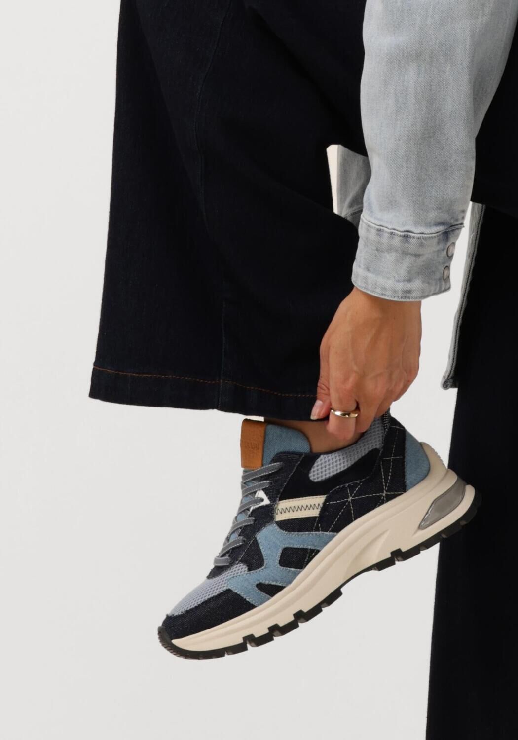 Blauwe VIA VAI Lage sneakers LIZ FINLEY - large