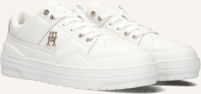 Witte TOMMY HILFIGER Lage sneakers BASKET SNEAKER LOW Witte TOMMY HILFIGER Lage sneakers BASKET SNEAKER LOW - large
