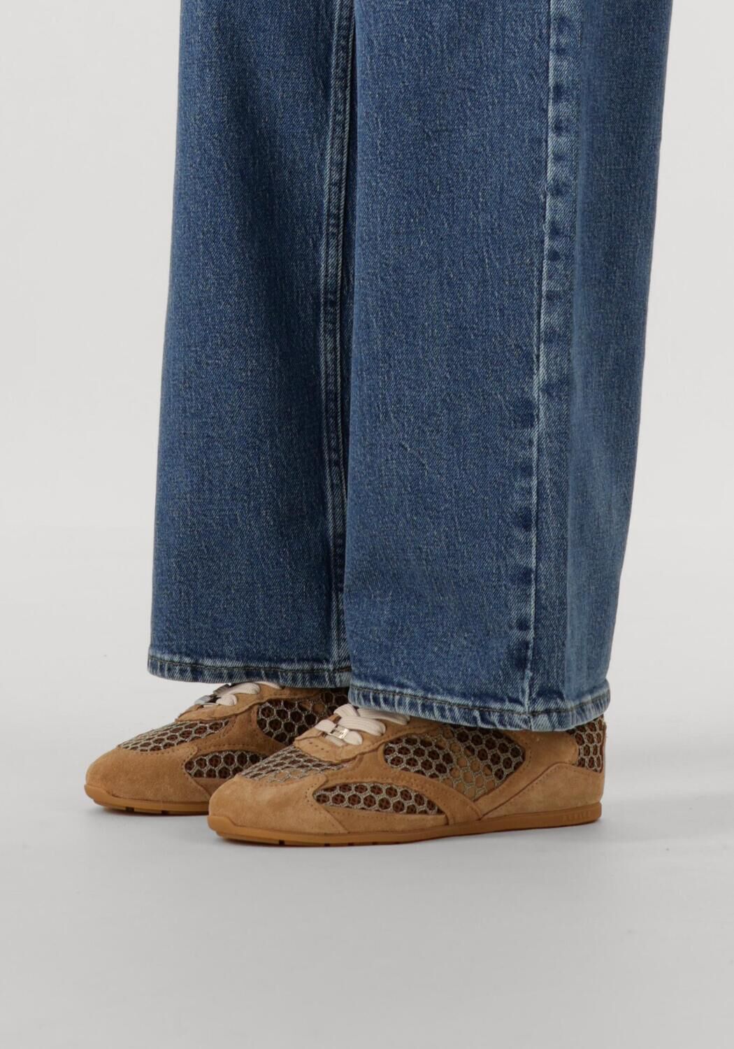 Beige NUBIKK Lage sneakers RILEY MORGAN - large