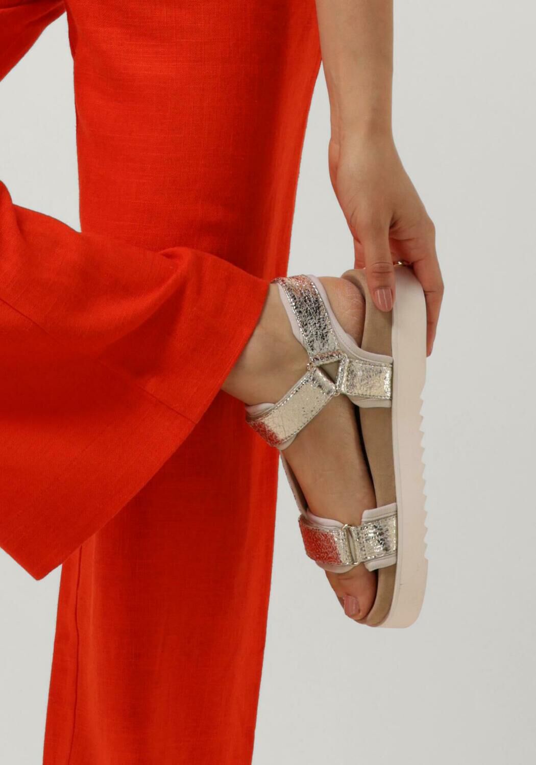 Gouden MARUTI Platte sandalen BEAU - large