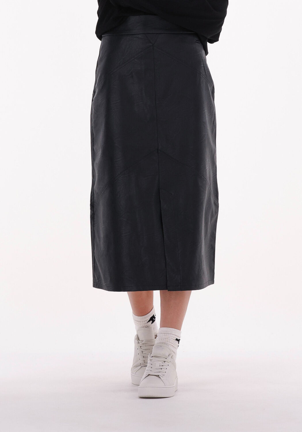 Dames Kleding Sale Tot 70 korting in de outlet Omoda