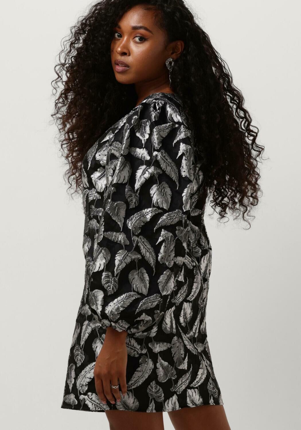 Zilveren SELECTED FEMME Mini jurk SLFPAULA SILVER LEAF LS SHORT