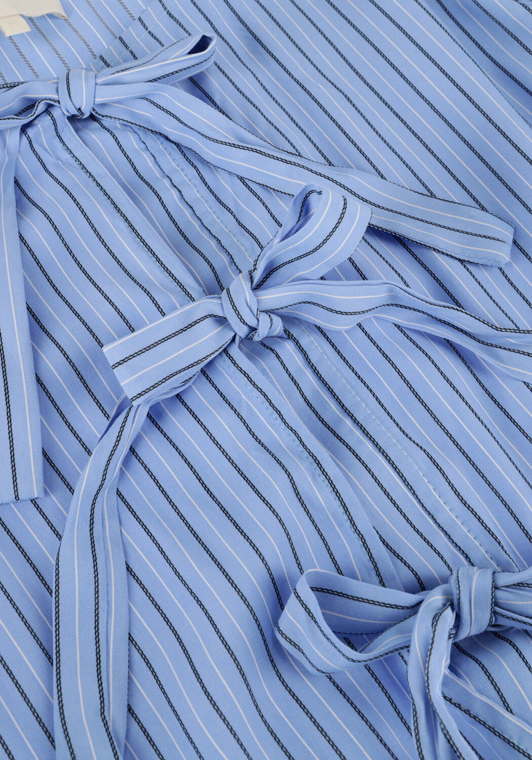 Lichtblauwe NOTRE-V Blouses NV-FREDERICA STRIPE - large