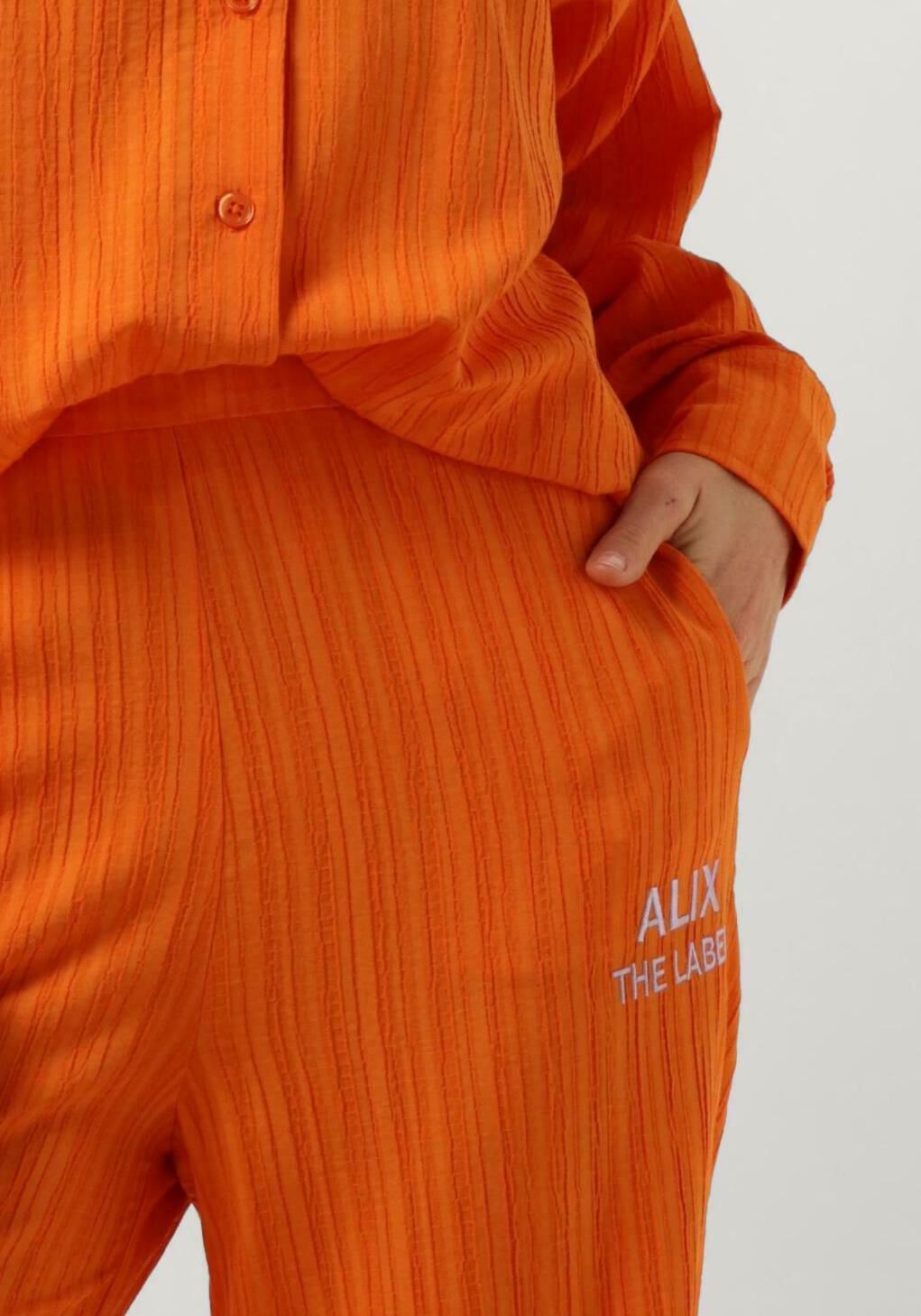 ALIX THE LABEL Dames Broeken Ladies Woven Krinkle Pants Oranje