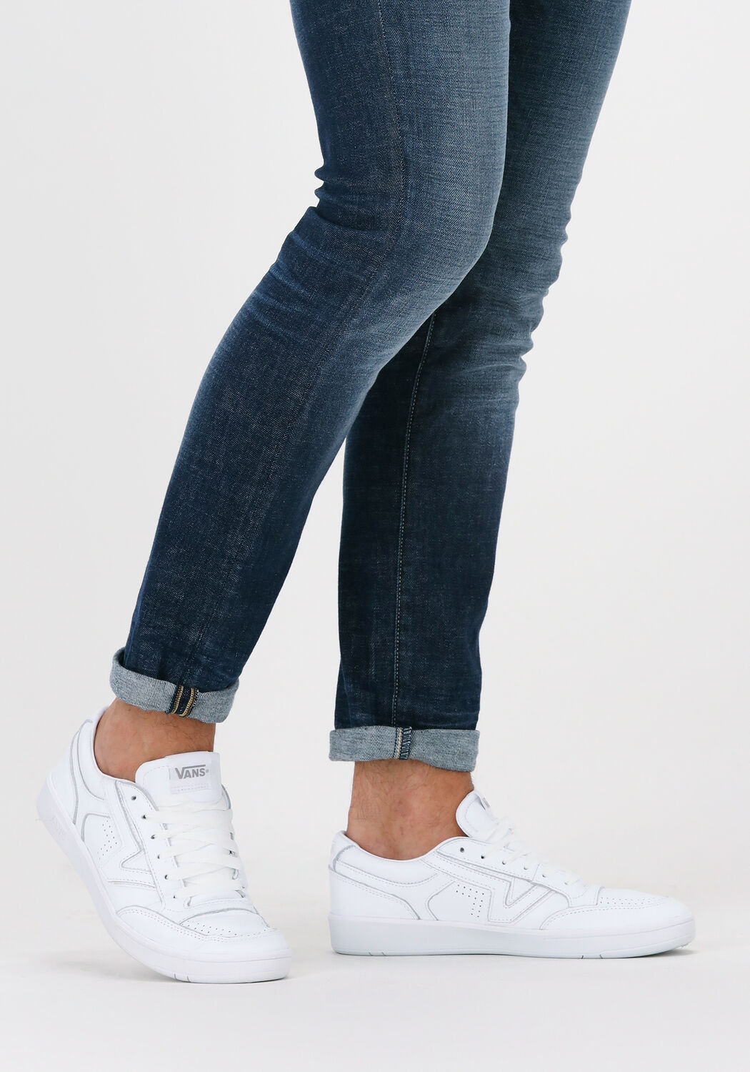 Witte VANS Lage sneakers UA LOWLAND CC MEN - large