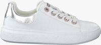 Witte GUESS Lage sneakers BUCKY - medium