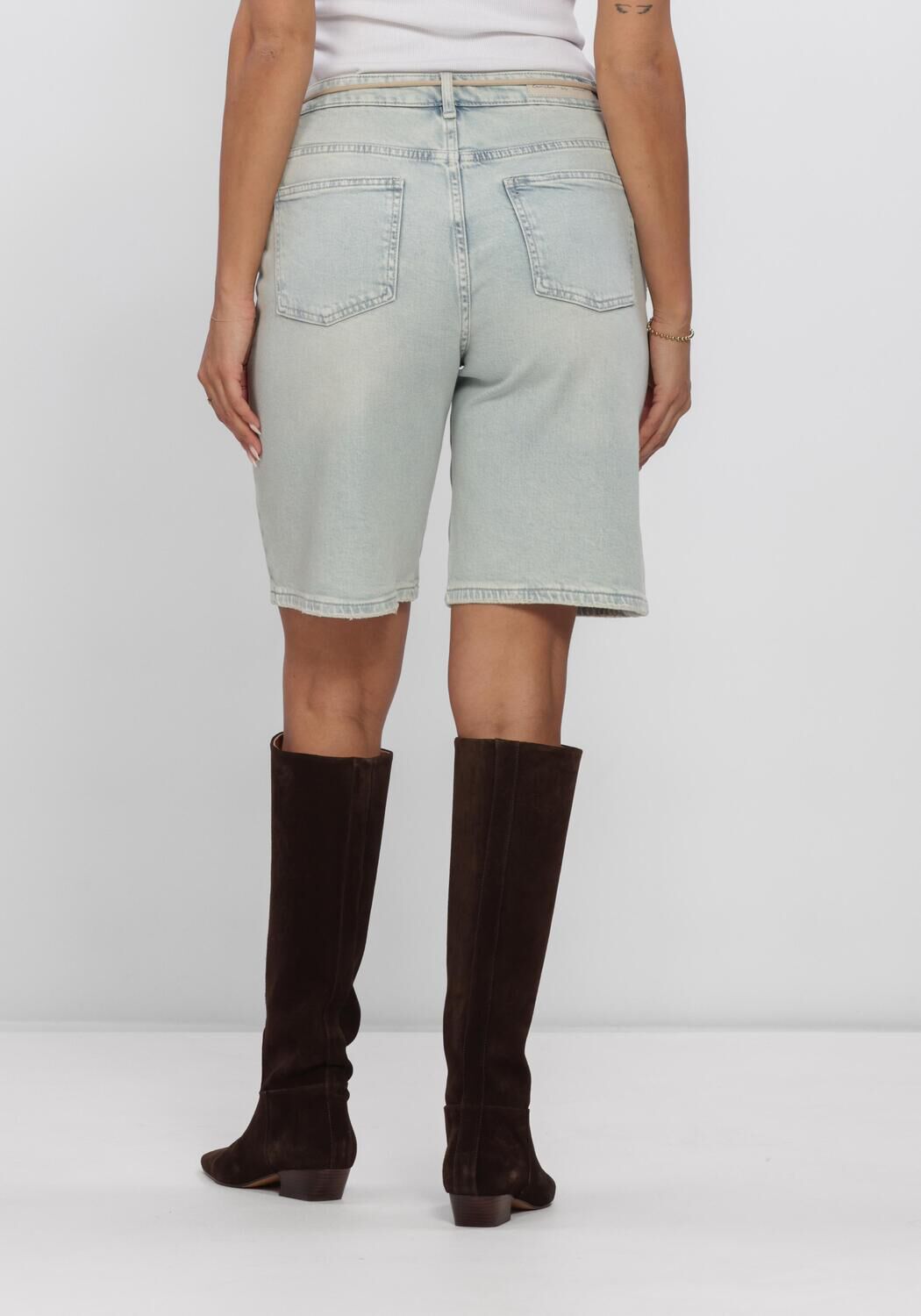 Blauwe CIRCLE OF TRUST Shorts JONA LONG SHORT DNM - large