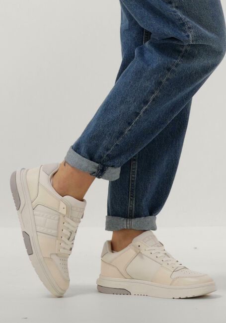 Witte TOMMY JEANS Lage sneakers TJW SKATE D - large