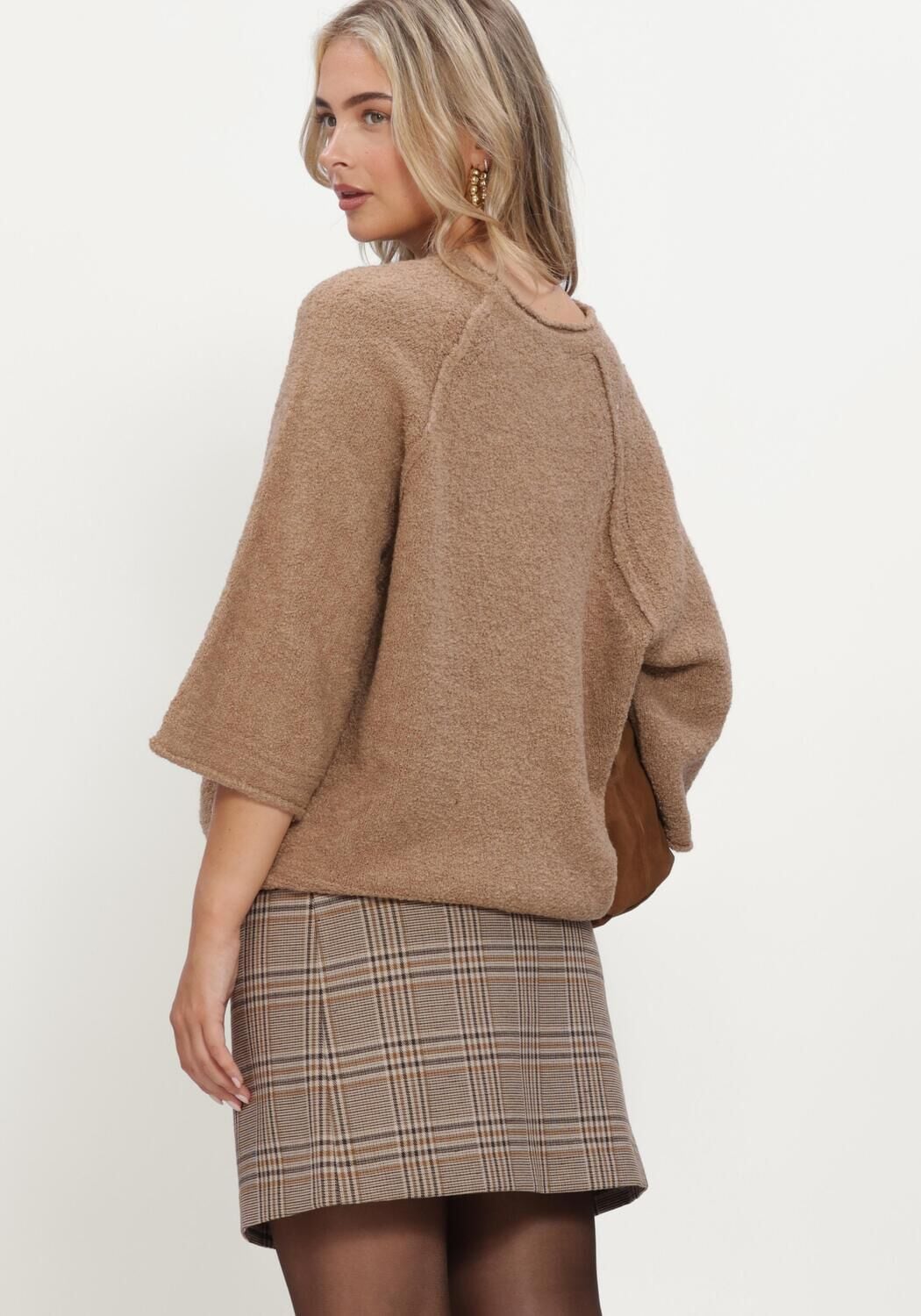 SIMPLE Dames Truien & Vesten Knit-karm-bou-26-3 Camel