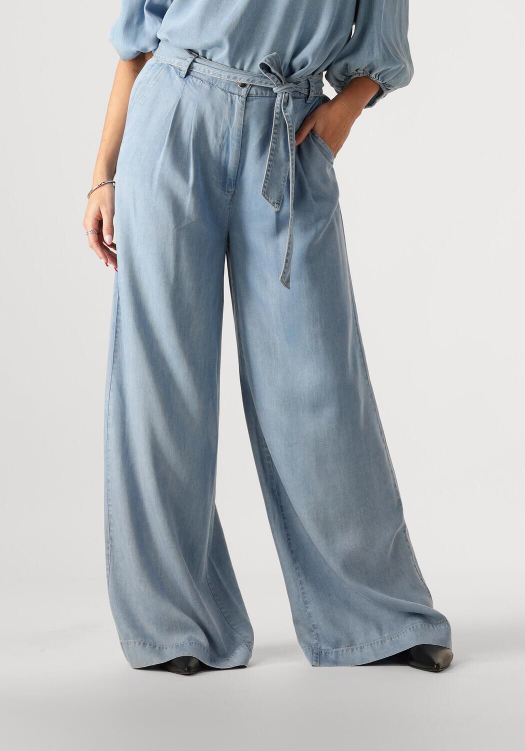 Beaumont wide leg regular waist palazzo broek light blue denim