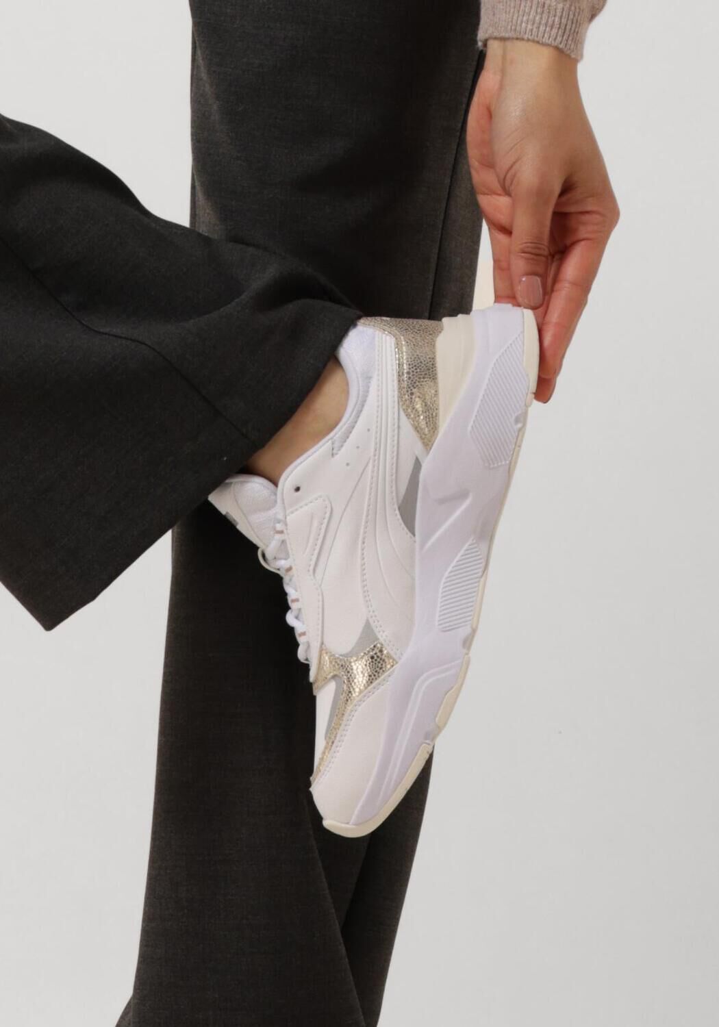 Witte PUMA Lage sneakers CASSIA - large