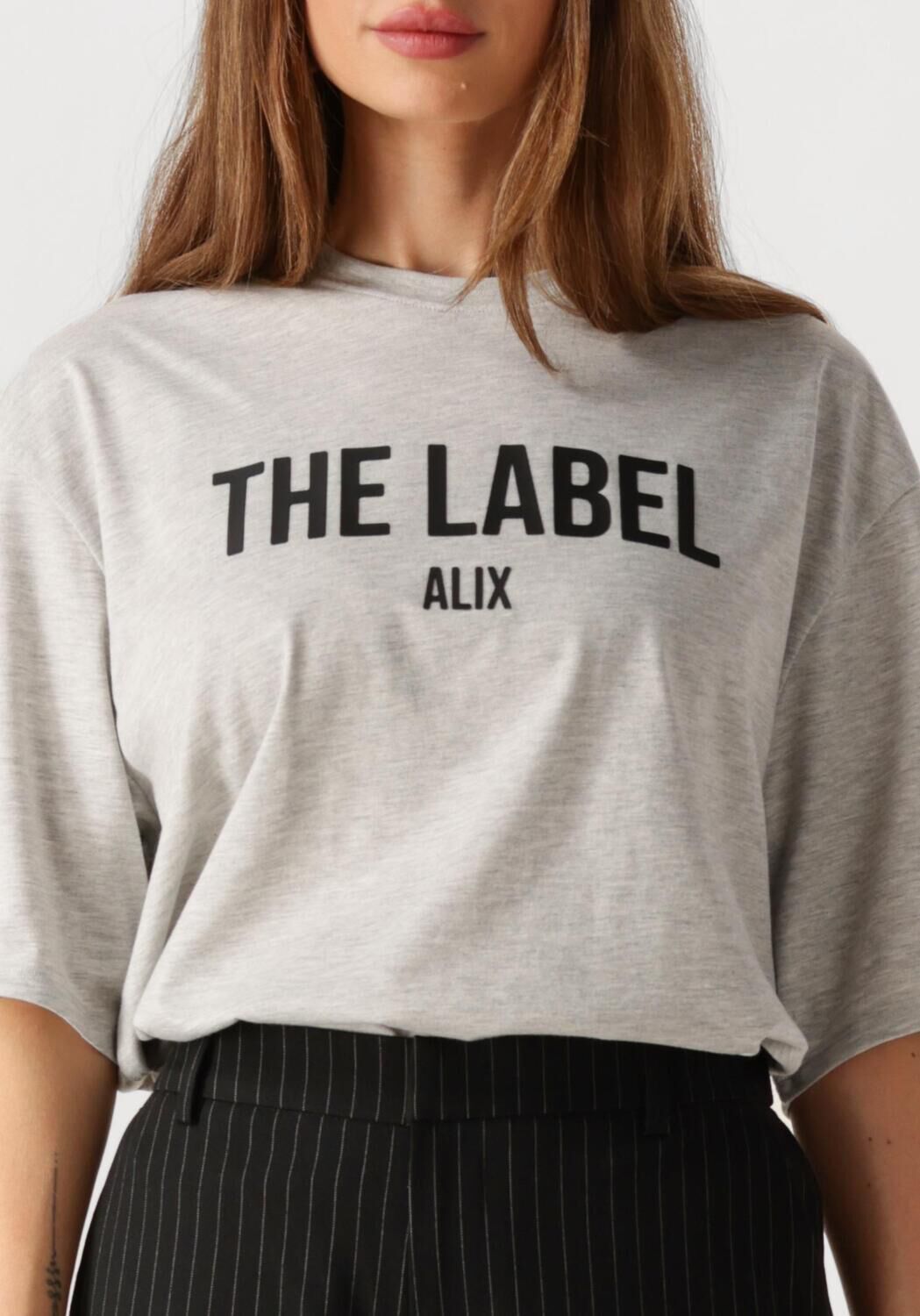 ALIX THE LABEL Dames Tops & T-shirts Ladies Knitted The Label Tshirt Grijs