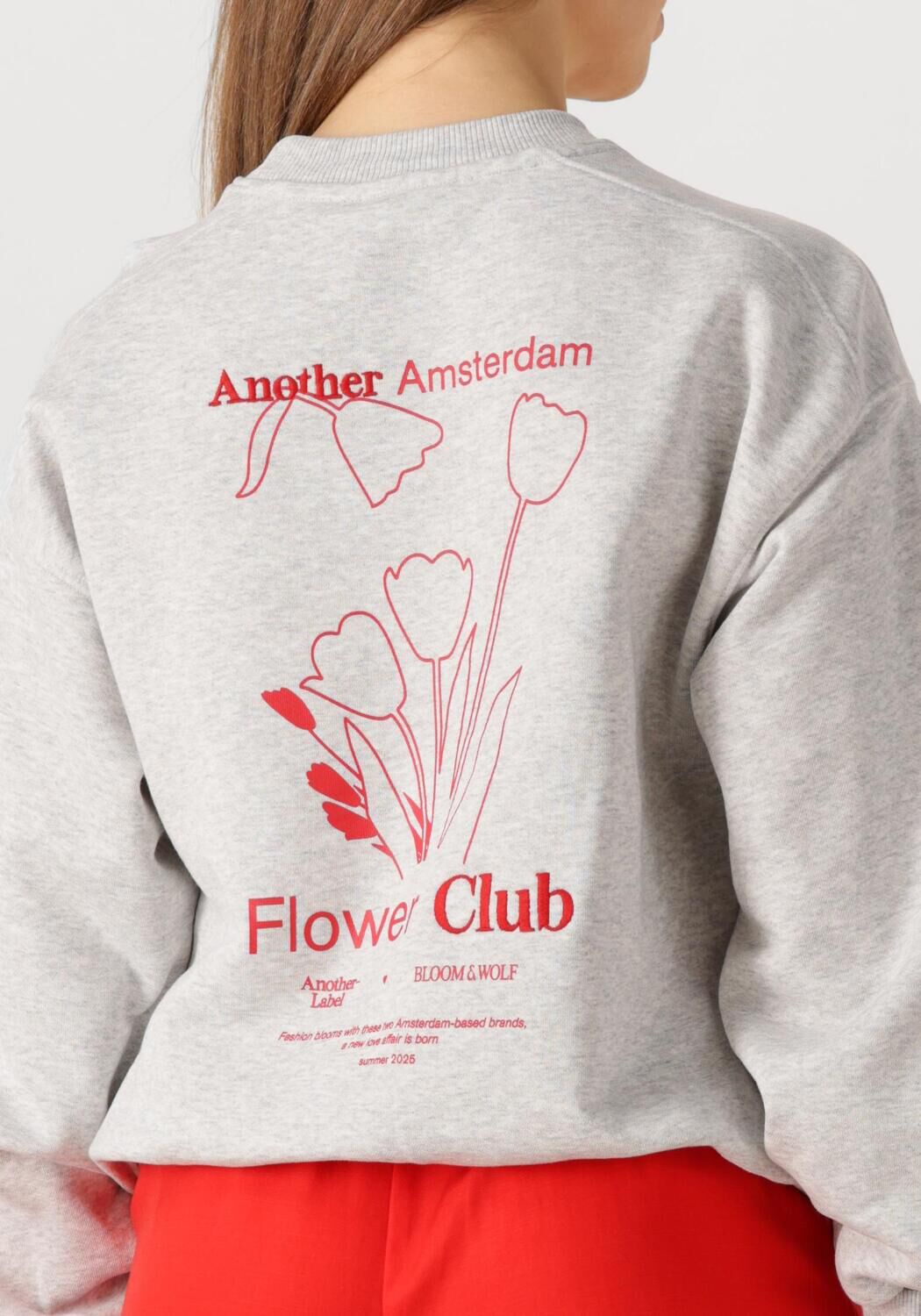 Lichtgrijze ANOTHER LABEL Sweater JAXY FLOWER SWEAT | Omoda