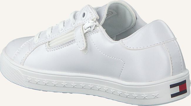 Witte TOMMY HILFIGER Lage sneakers LOW CUT LACE UP SNEAKER Witte TOMMY HILFIGER Lage sneakers LOW CUT LACE UP SNEAKER - large