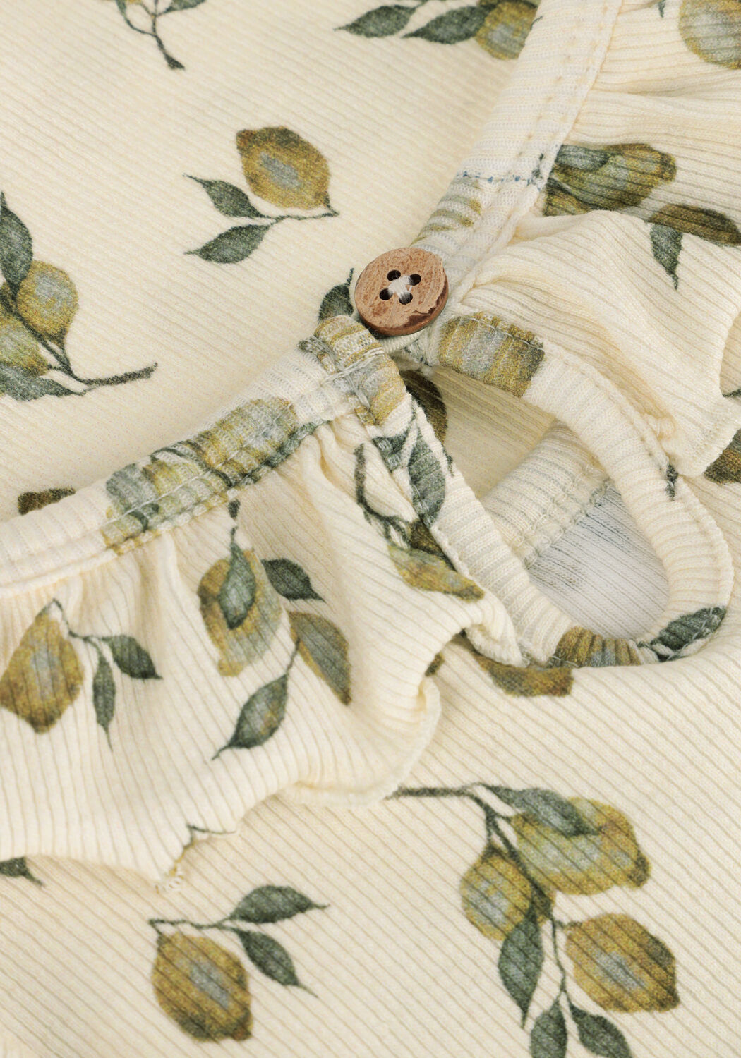 Beige LIL' ATELIER Top NMFGAVO EUG LS SLIM TOP LIL - large