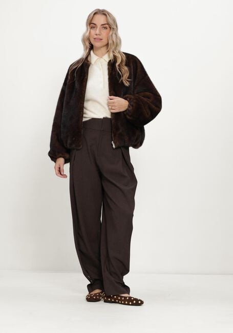 Bruine HAUTE L'AMITI&Eacute; Broeken ZEPPE PLEAT TALL PANT - large