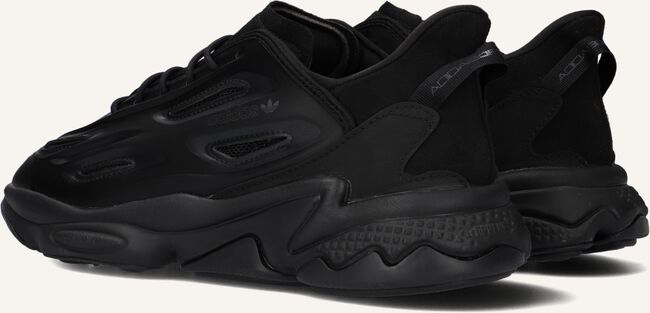 Zwarte ADIDAS Lage sneakers OZWEEGO CELOX MEN Zwarte ADIDAS Lage sneakers OZWEEGO CELOX MEN - large