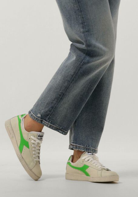 Witte DIADORA Lage sneakers GAME L LOW WAXED WN Witte DIADORA Lage sneakers GAME L LOW WAXED WN - large