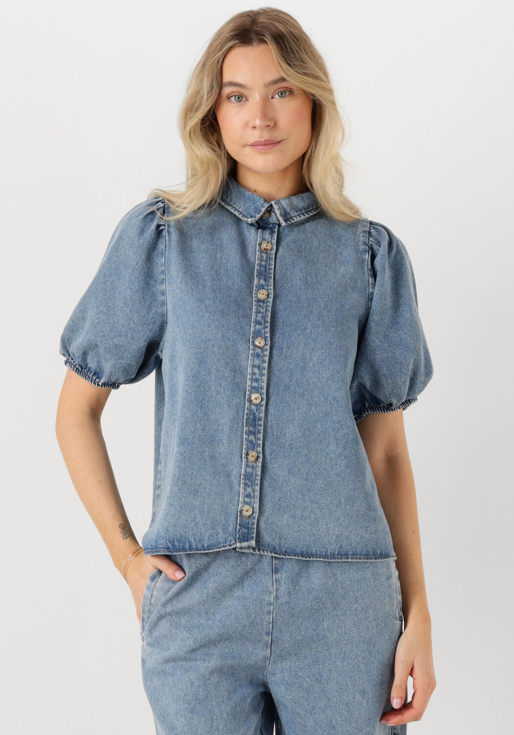 Notre-v Lichtblauwe Florence Blouse Blue Dames