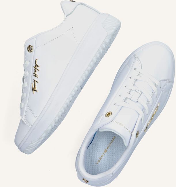 Witte TOMMY HILFIGER Lage sneakers SIGNATURE Witte TOMMY HILFIGER Lage sneakers SIGNATURE - large