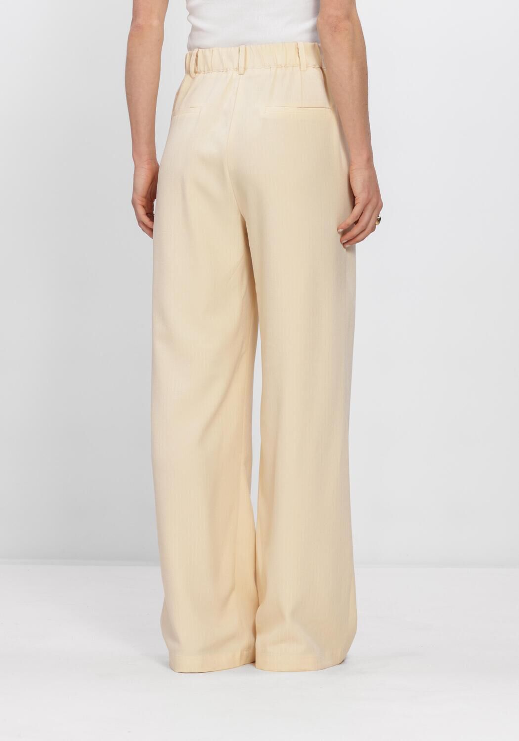 Witte STUDIO AMAYA Broeken JACKIE PANTS - large