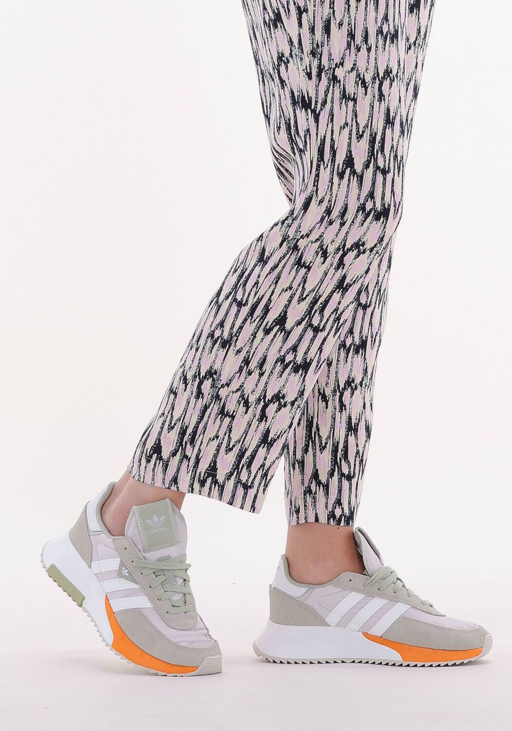 Groene ADIDAS Lage sneakers RETROPY F2 W - large