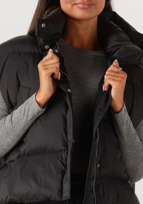 Zwarte WITHBLACK Bodywarmer WBLVANESSA PUFFER WAISTCAOT - large