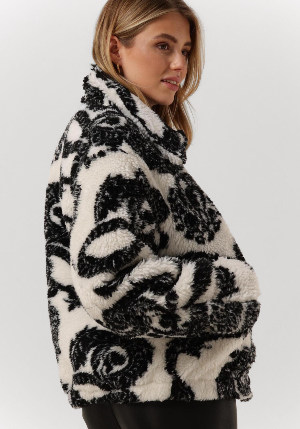 Alix the label fur coat top