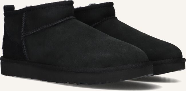 Zwarte UGG Vachtlaarzen W CLASSIC ULTRA MINI Zwarte UGG Vachtlaarzen W CLASSIC ULTRA MINI - large