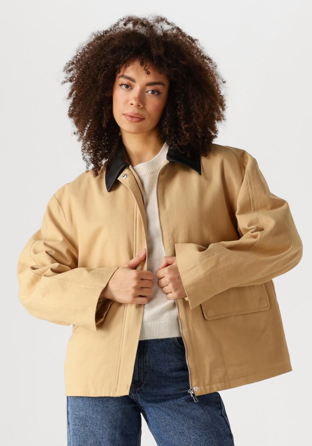 EDITED Dames Jassen Sina Jacket Beige