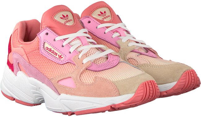 roze adidas sneakers falcon w roze adidas sneakers falcon w