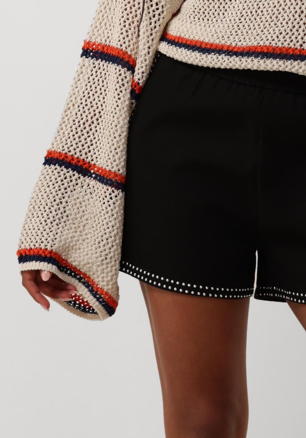 ALIX THE LABEL Dames Broeken Ladies Woven Studs Short Zwart