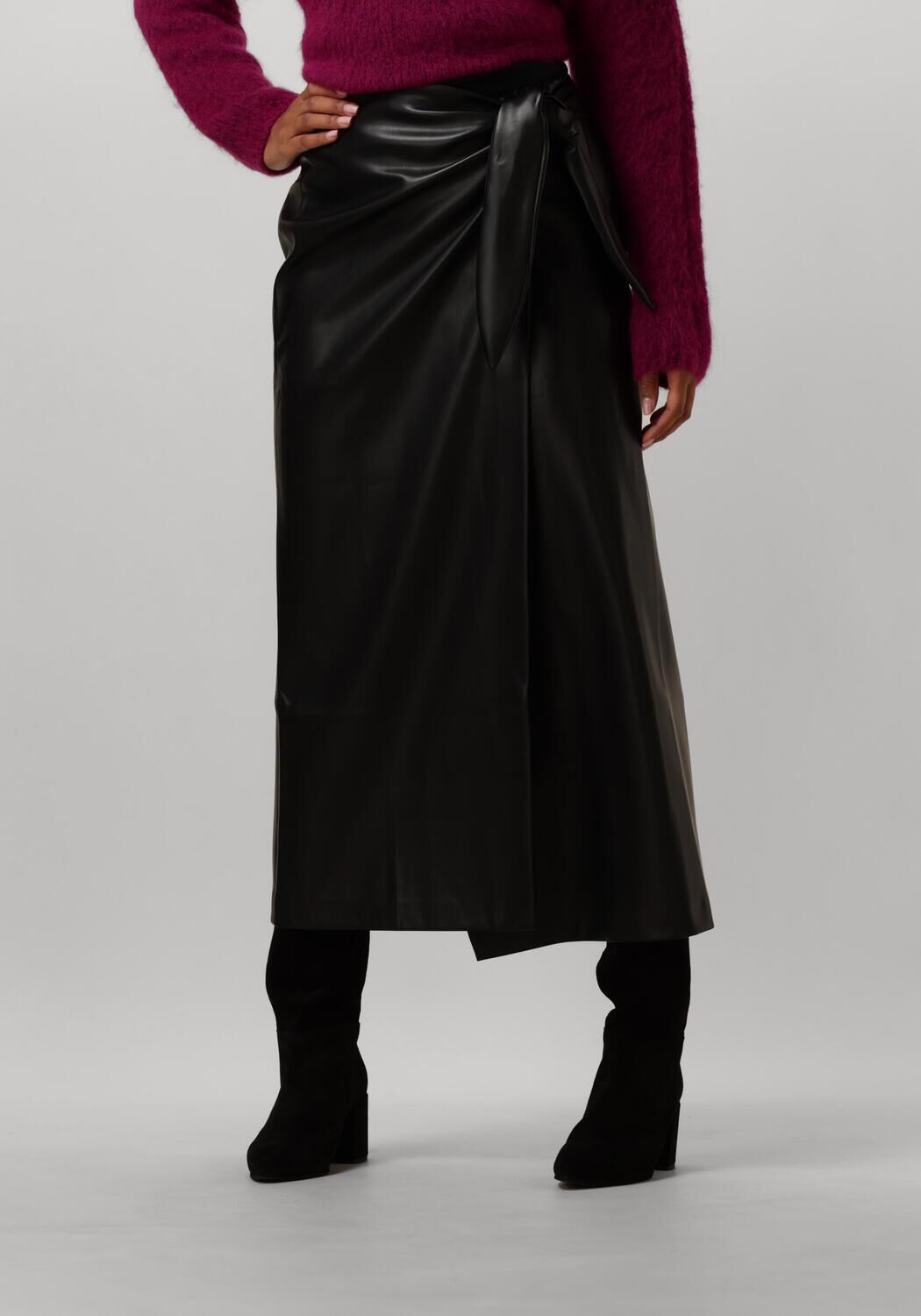 Amaya Amsterdam Zwarte Midi Rok voor veelzijdige styling Black Dames