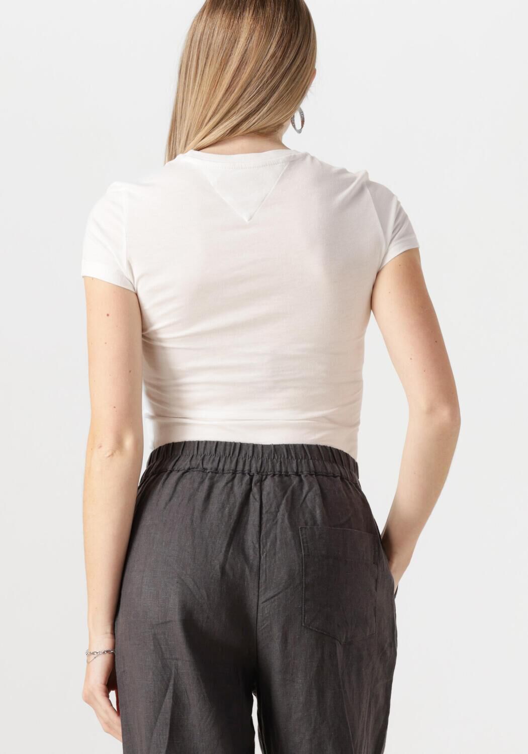 TOMMY JEANS Dames Tops & T-shirts Tjw Slim Essential Logo 2 Tee Wit