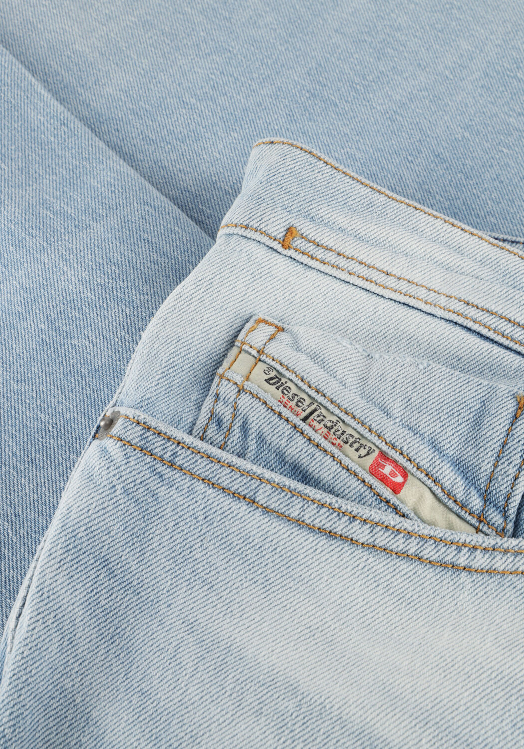 Lichtblauwe DIESEL Straight leg jeans 2023 D-FINITIVE - large